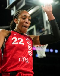 阿贾-威尔逊统治级表现：近5战27+14场均数据领衔球队五连胜